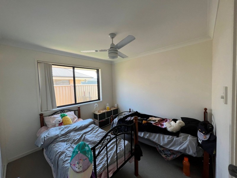 8 Lewis St, Chinchilla QLD 4413