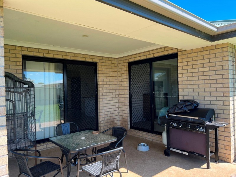 8 Lewis St, Chinchilla QLD 4413