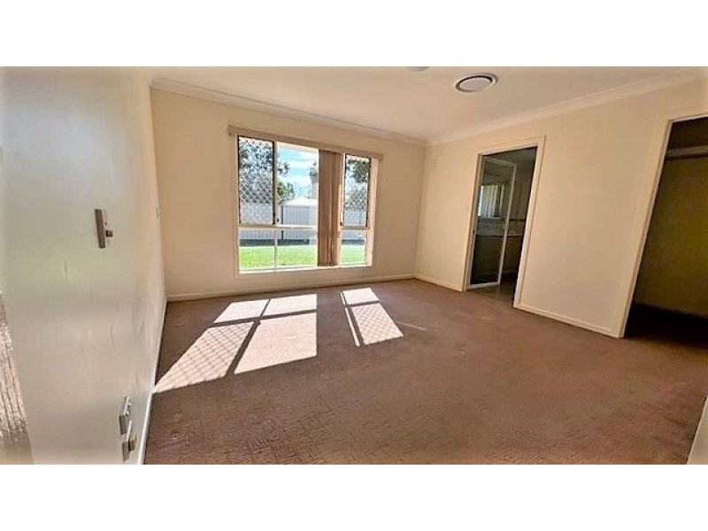 4 Back Avenue, Chinchilla QLD 4413