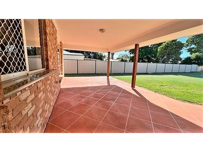 4 Back Avenue, Chinchilla QLD 4413