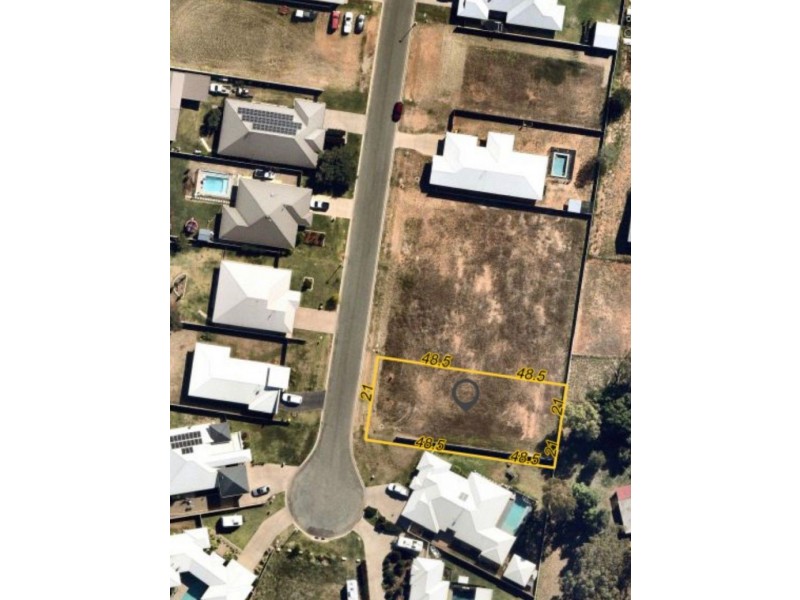 15 Parker Place, Chinchilla QLD 4413