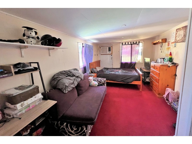 25 Wheeler Street, Chinchilla QLD 4413