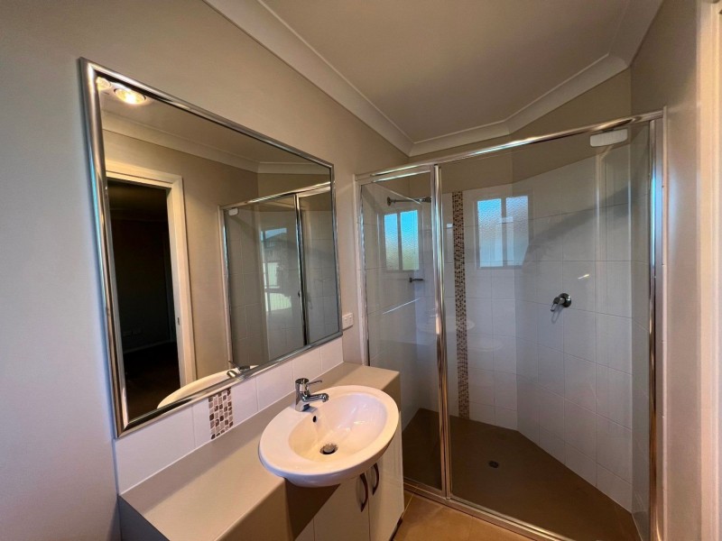 11 Lewis Street, Chinchilla QLD 4413