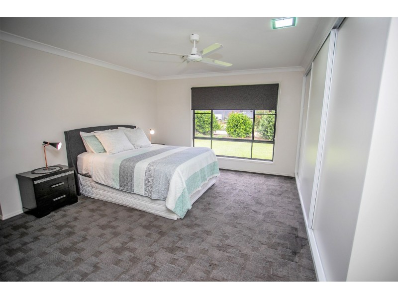 36 Ainsworth Street, Chinchilla QLD 4413