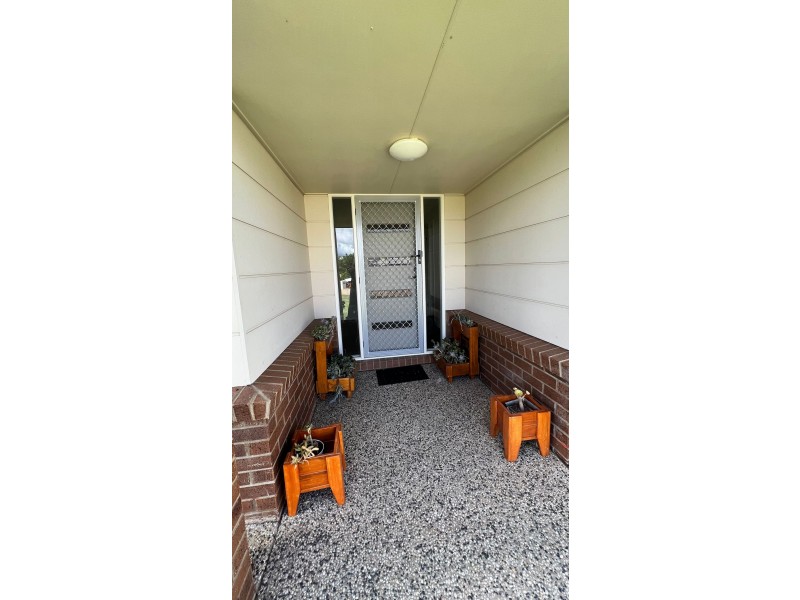 21 Freeman Close, Chinchilla QLD 4413