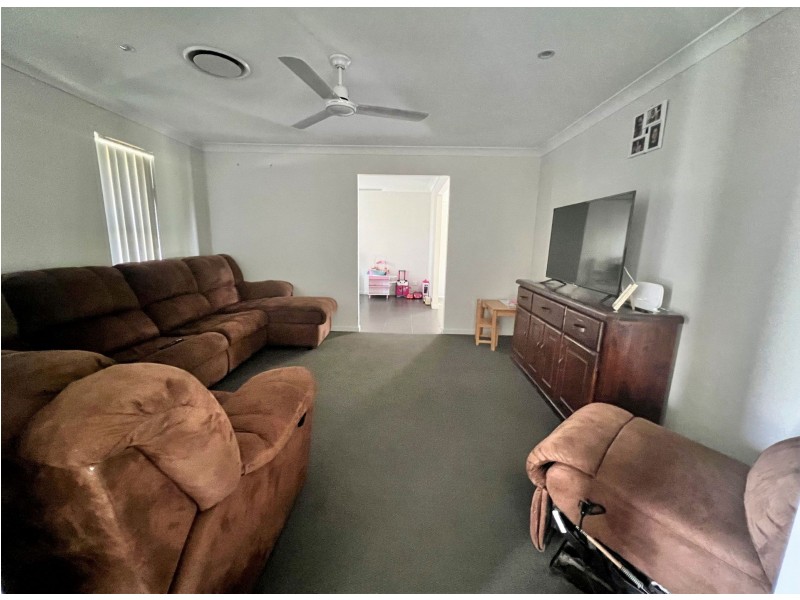 21 Freeman Close, Chinchilla QLD 4413