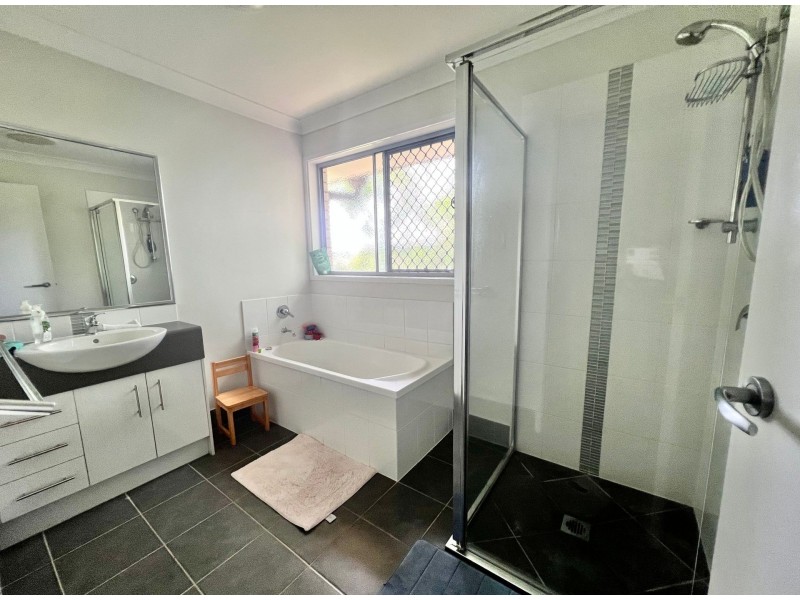 21 Freeman Close, Chinchilla QLD 4413