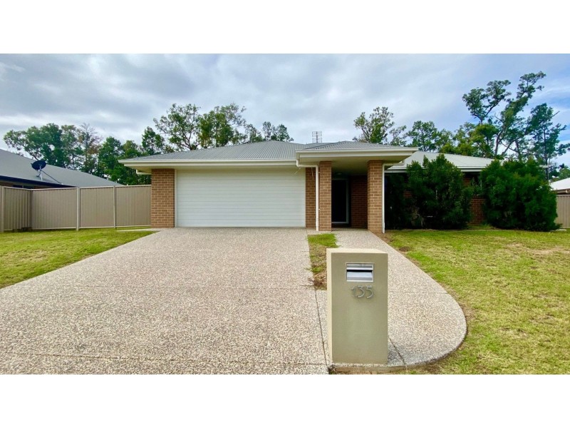 135 Cypress Pine Drive, Miles QLD 4415