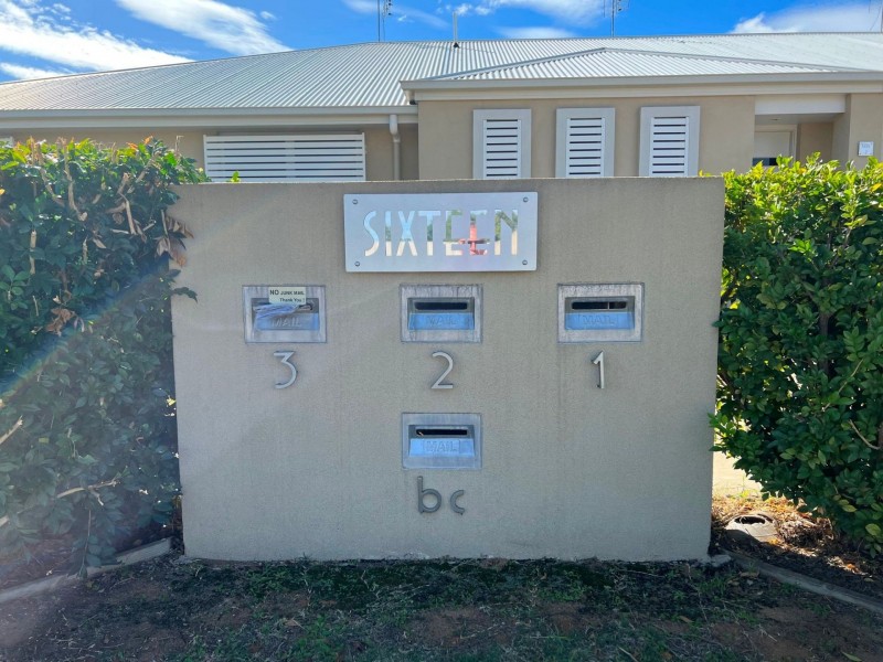 1/16 Skewis St, Chinchilla QLD 4413