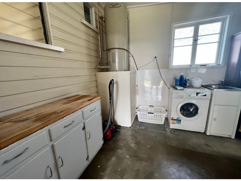 77 Wambo Street, Chinchilla QLD 4413