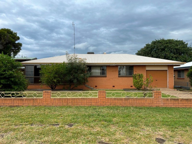 112 Zeller St, Chinchilla QLD 4413