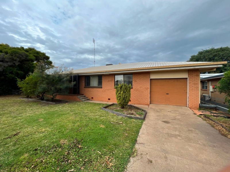 112 Zeller St, Chinchilla QLD 4413