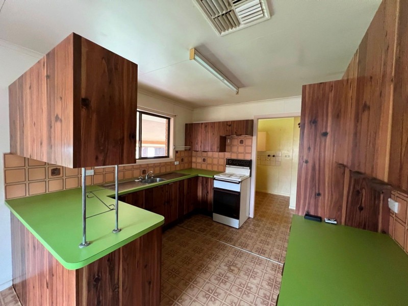 112 Zeller St, Chinchilla QLD 4413