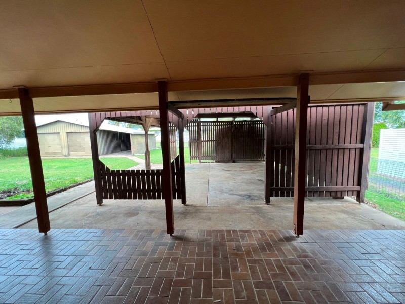 112 Zeller St, Chinchilla QLD 4413