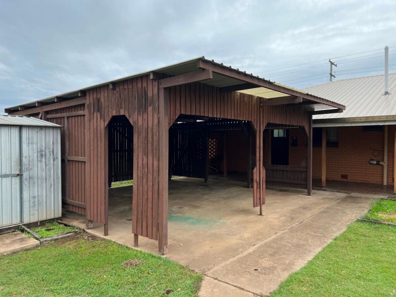 112 Zeller St, Chinchilla QLD 4413