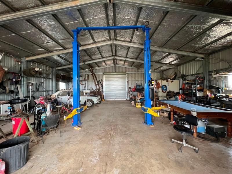 250 Roche Creek Road, Wandoan QLD 4419