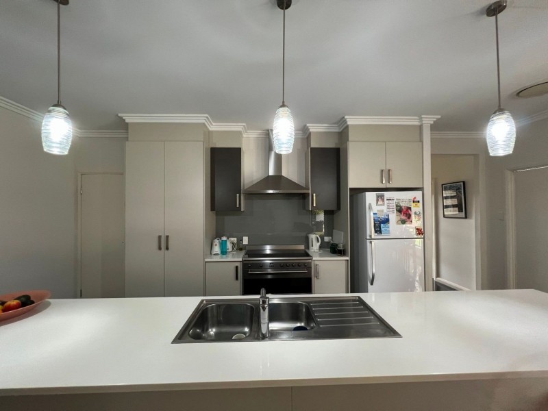 1 Sommerfeld Cres, Chinchilla QLD 4413