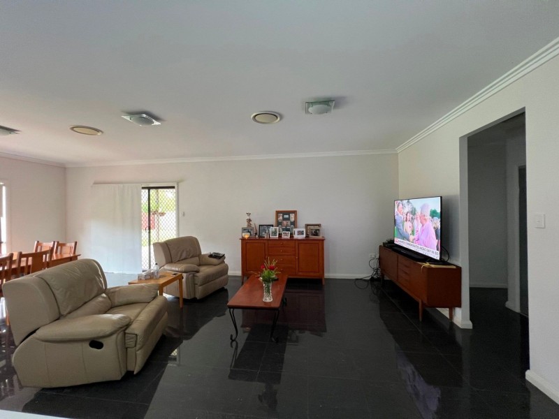 1 Sommerfeld Cres, Chinchilla QLD 4413
