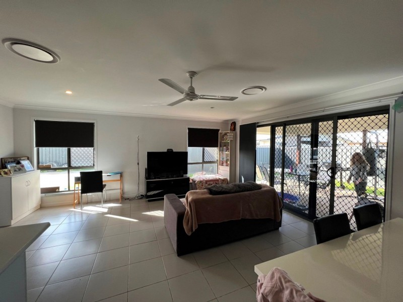 6B Dudley St, Chinchilla QLD 4413