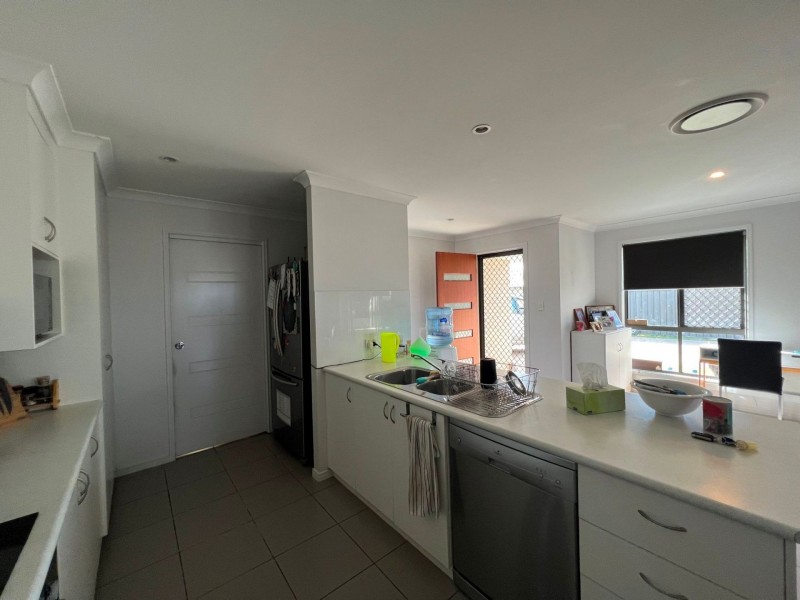 6B Dudley St, Chinchilla QLD 4413