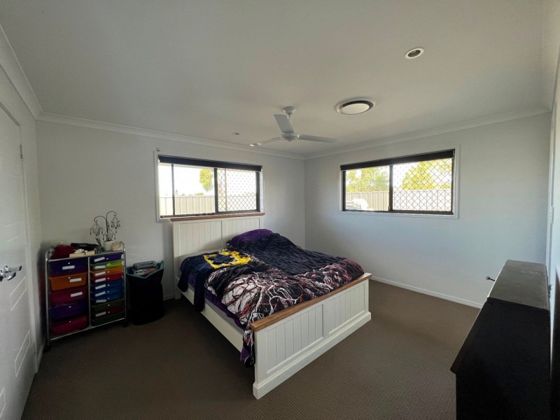 6B Dudley St, Chinchilla QLD 4413