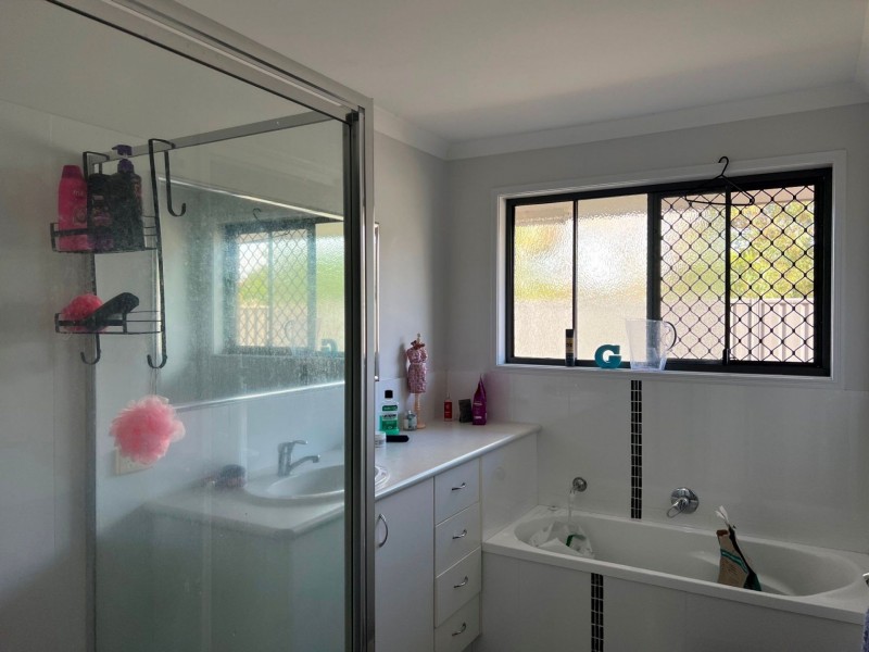 6B Dudley St, Chinchilla QLD 4413