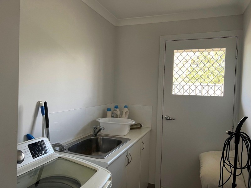 6B Dudley St, Chinchilla QLD 4413