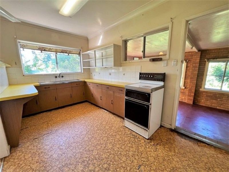 34 Mackie Street, Chinchilla QLD 4413