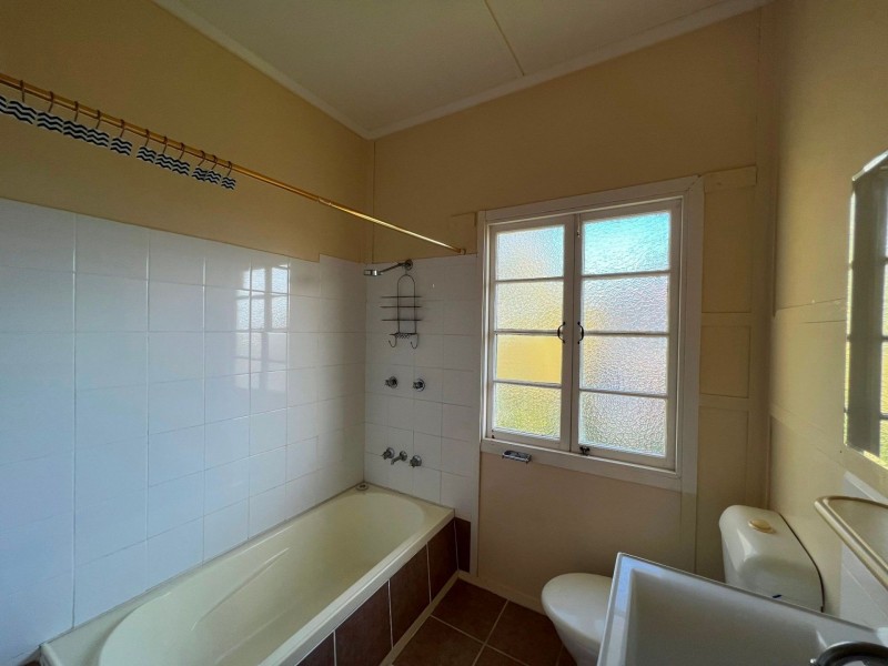 10 East Street, Wandoan QLD 4419