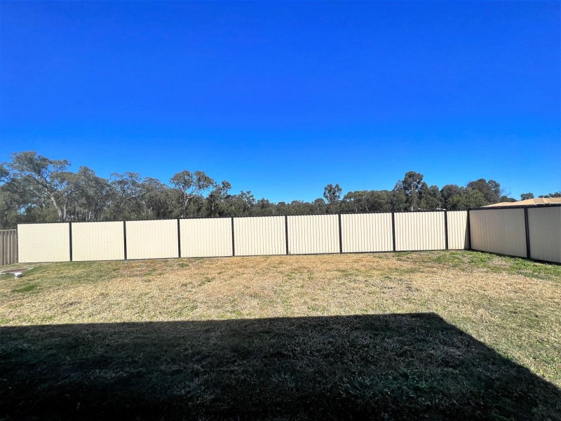 5 Sommerfeld Crescent, Chinchilla QLD 4413