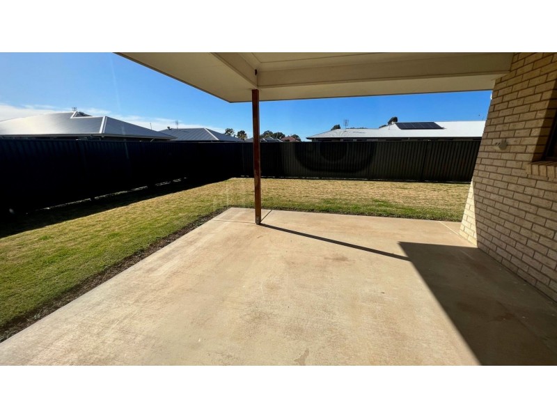 65 Frame Street, Chinchilla QLD 4413