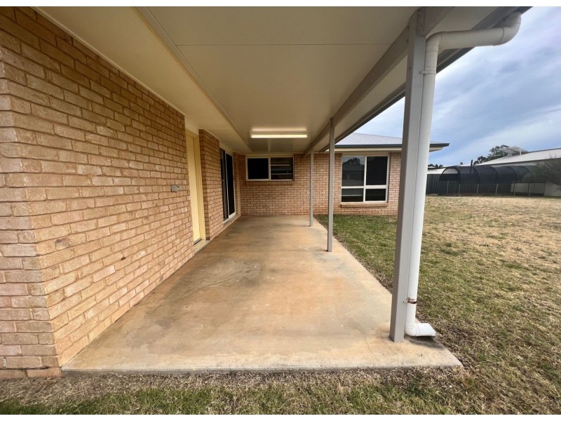 56 Beasley Street, Chinchilla QLD 4413