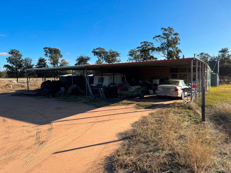 97 Golden Glow Road, Tara QLD 4421