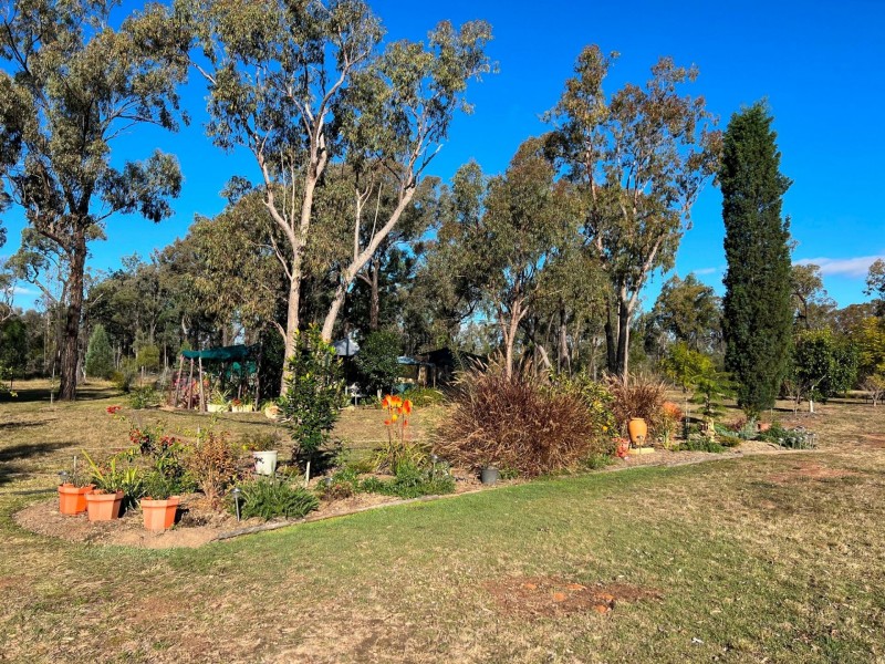 75 Golden Glow Road, Tara QLD 4421