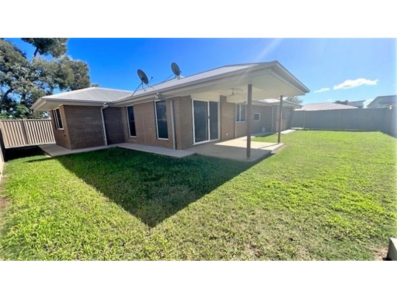 3 Longford Lane, Wandoan QLD 4419