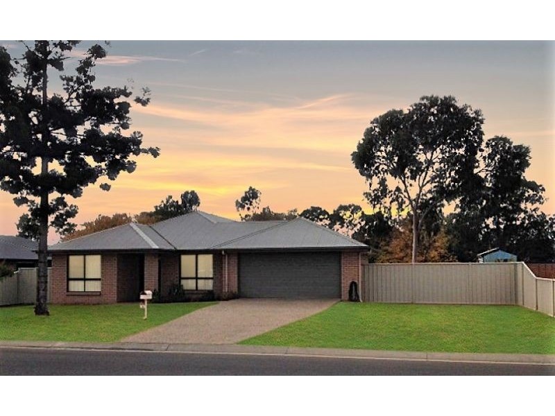 3 Skewis Street, Chinchilla QLD 4413