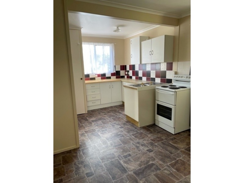 24 Pilkington Street, Chinchilla QLD 4413