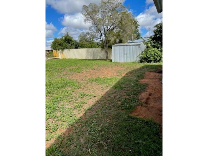 24 Pilkington Street, Chinchilla QLD 4413