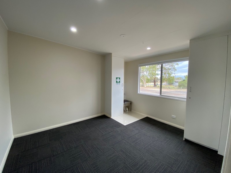 12 Tucker St, Tara QLD 4421