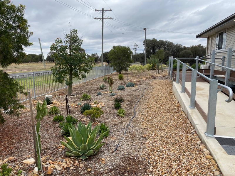 12 Tucker St, Tara QLD 4421