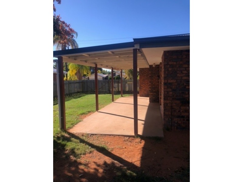 32 Beasley Street, Chinchilla QLD 4413