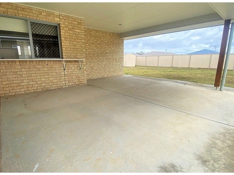 26 Gleeson St, Chinchilla QLD 4413