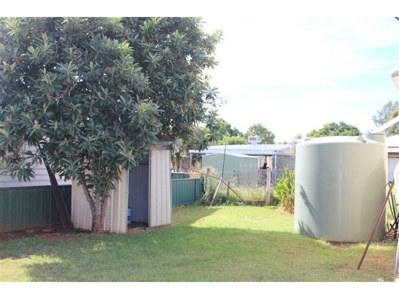 9 Atkins Street, Chinchilla QLD 4413