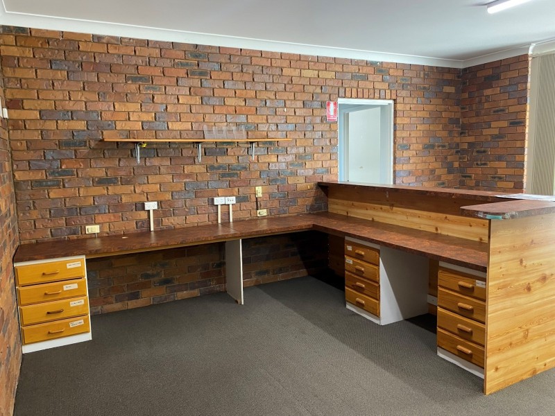 Unit 1/50 Middle St, Chinchilla QLD 4413