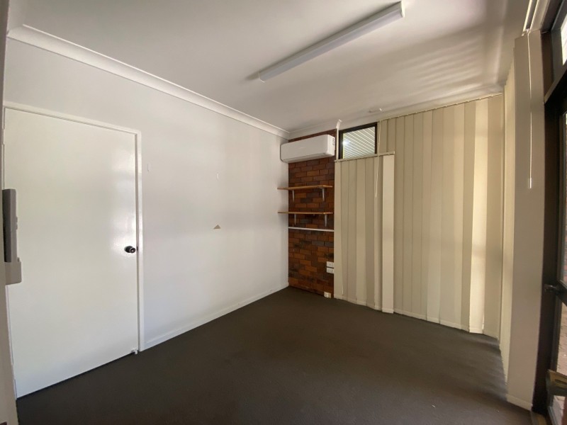 Unit 1/50 Middle St, Chinchilla QLD 4413