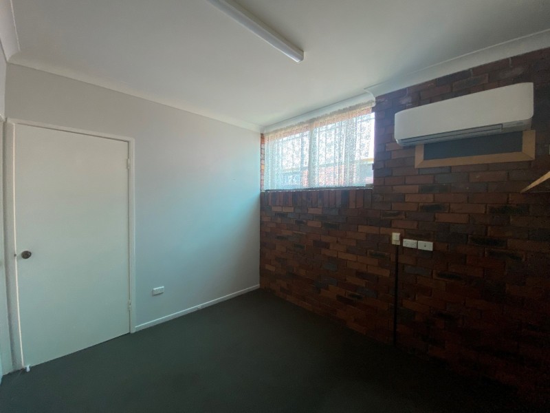 Unit 1/50 Middle St, Chinchilla QLD 4413