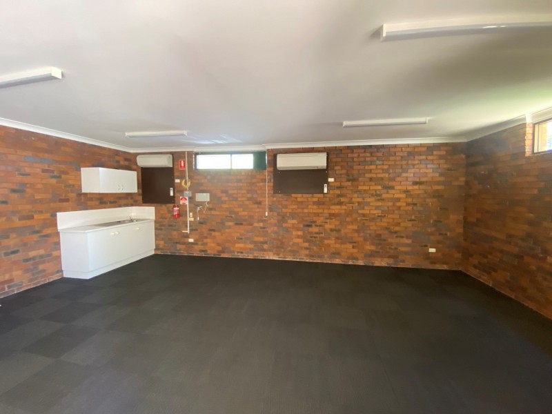 Unit 2/50 Middle St, Chinchilla QLD 4413