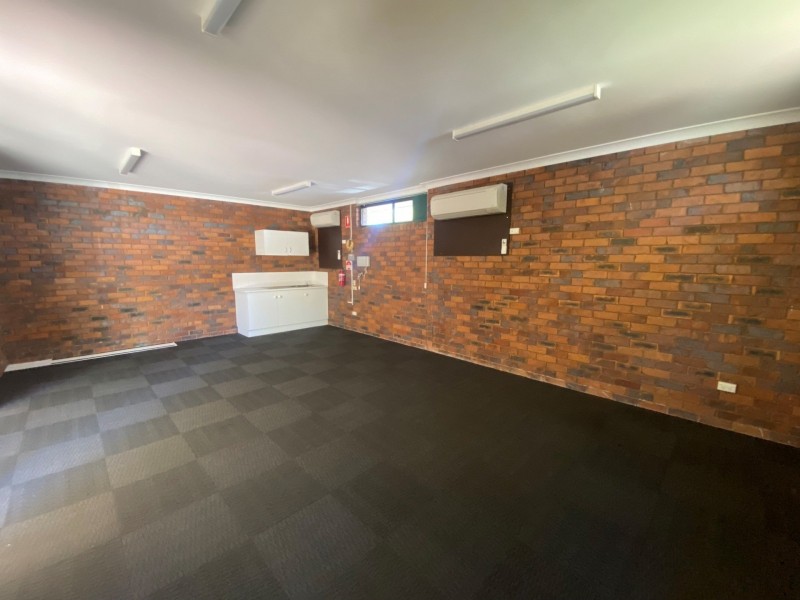 Unit 2/50 Middle St, Chinchilla QLD 4413