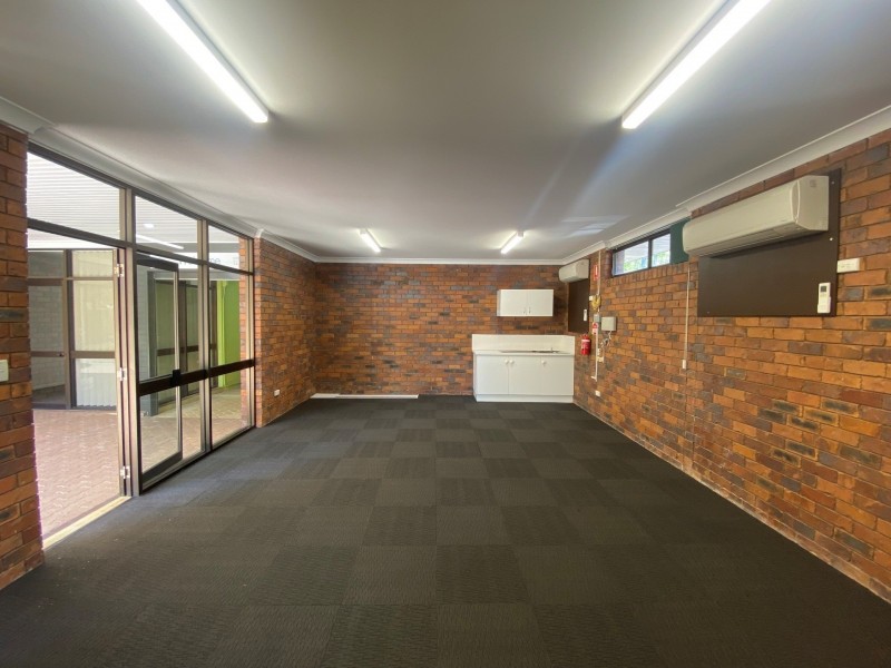 Unit 2/50 Middle St, Chinchilla QLD 4413