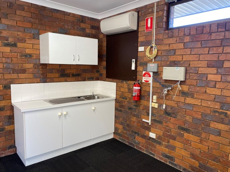 Unit 2/50 Middle St, Chinchilla QLD 4413